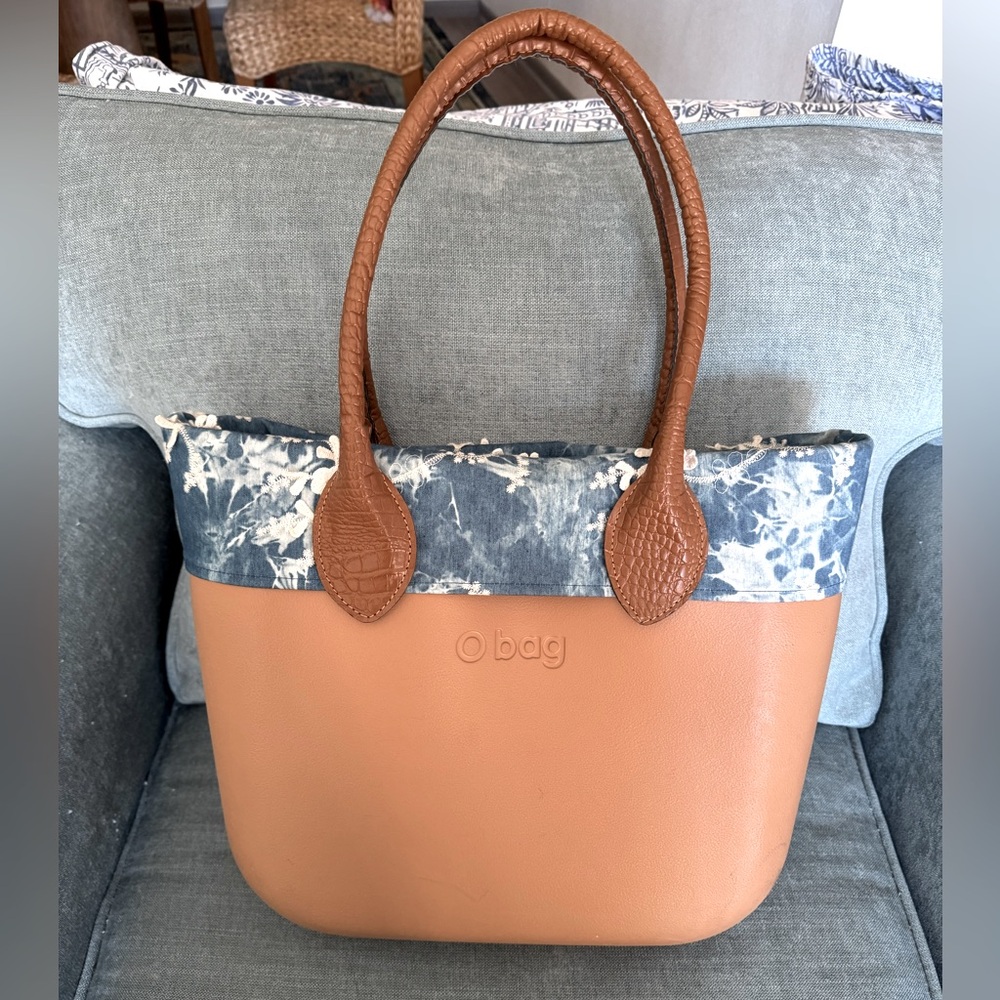 O Bag Tan Blue Large Tote with Liner Trim and Handles